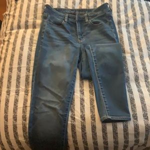 American Eagle high rise Jeans